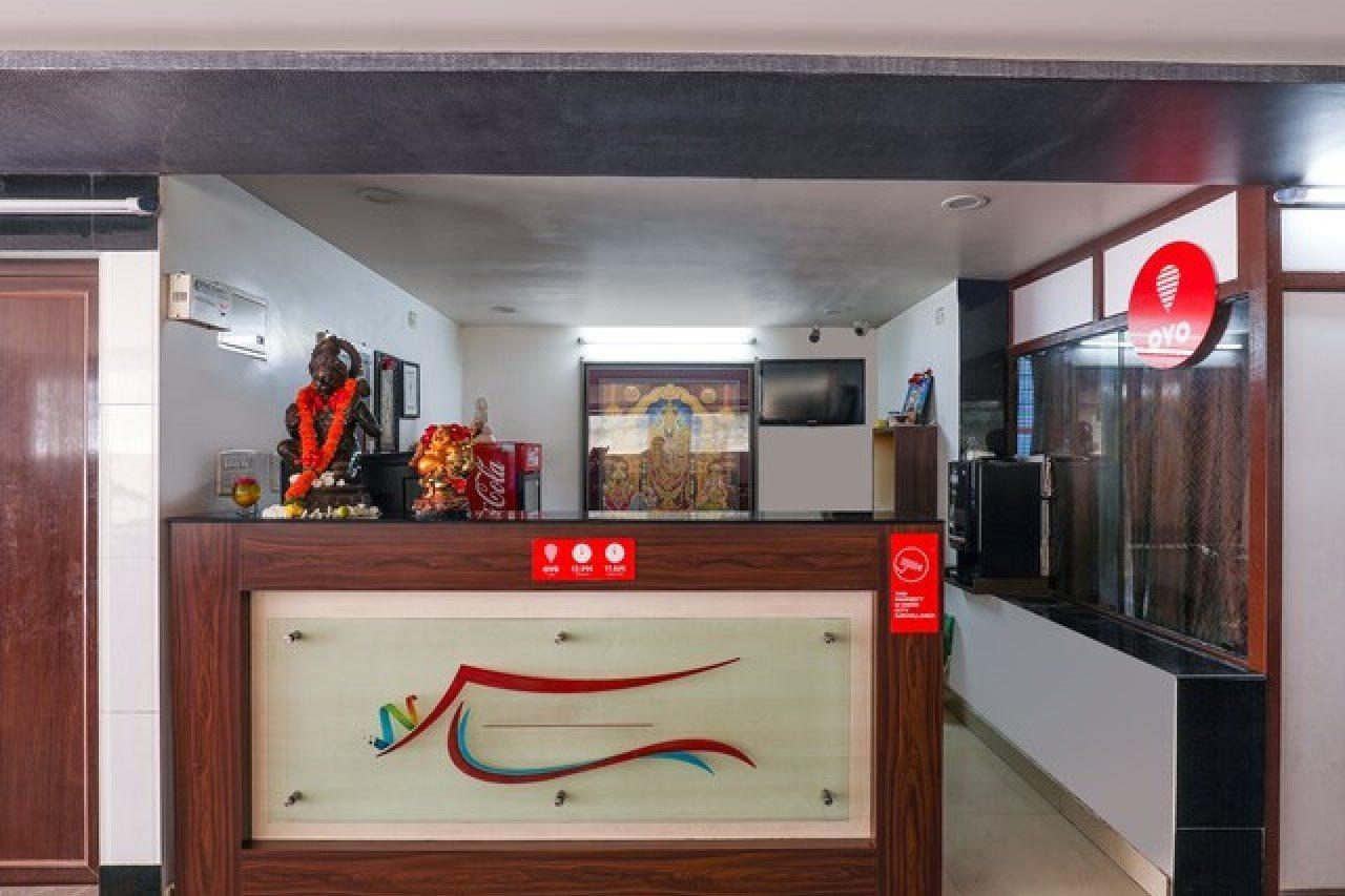 Oyo 10711 Hotel Nsnr Residency Visákhapatnam Kültér fotó
