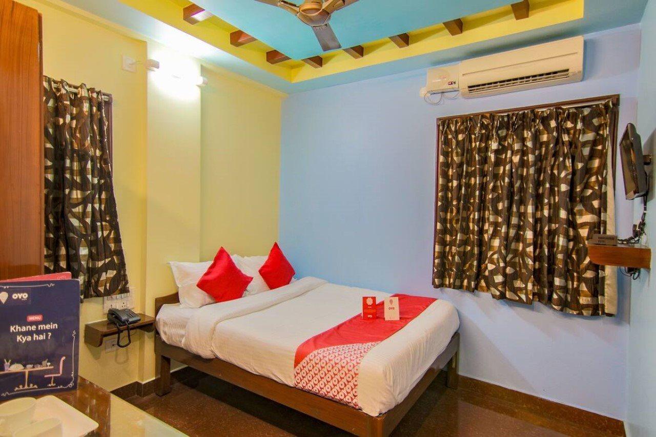 Oyo 10711 Hotel Nsnr Residency Visákhapatnam Kültér fotó