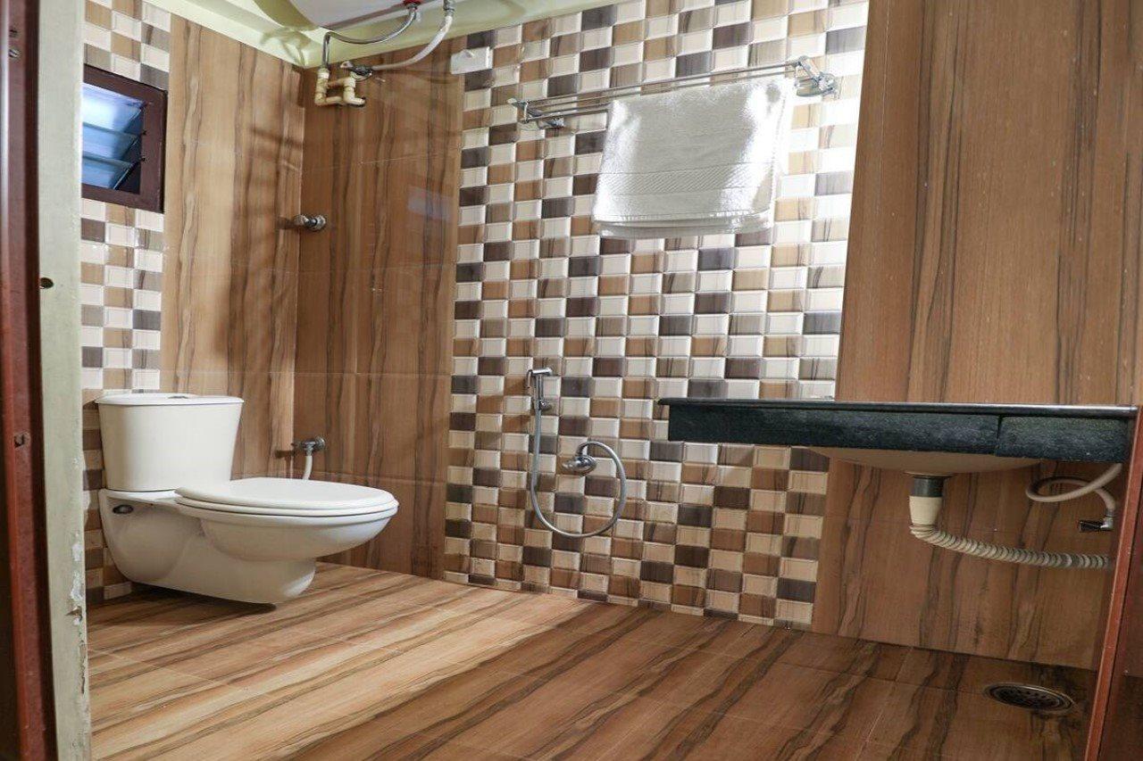 Oyo 10711 Hotel Nsnr Residency Visákhapatnam Kültér fotó