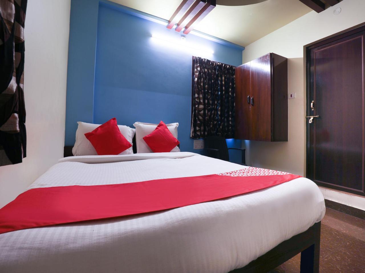Oyo 10711 Hotel Nsnr Residency Visákhapatnam Kültér fotó
